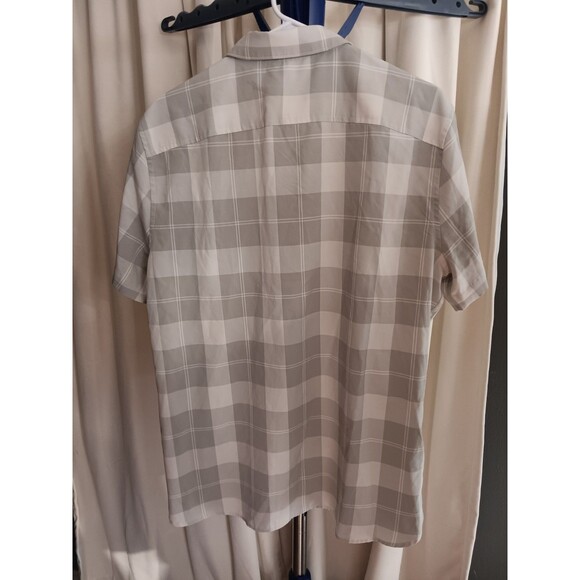 Perry Ellis Men's Short Sleeve Button-Down Shirt - Size Large - Slim Fit Stretch - Picture 6 of 6